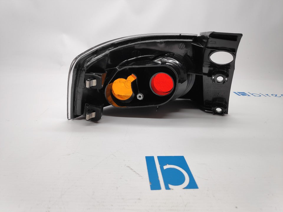 Farolim Direito Seat Ibiza 6L 02-09 Cupra