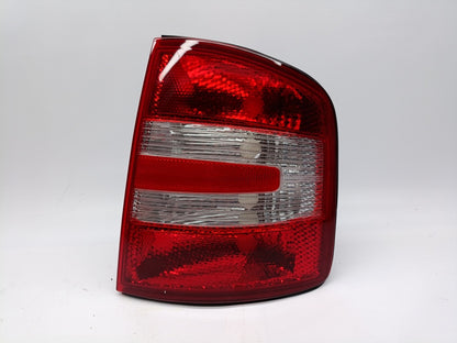 Farolim Direito Skoda Fabia Sedan 4P 04-07 / Combi 04-07