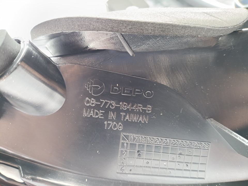 Farolim Direito Volvo XC60 13-17