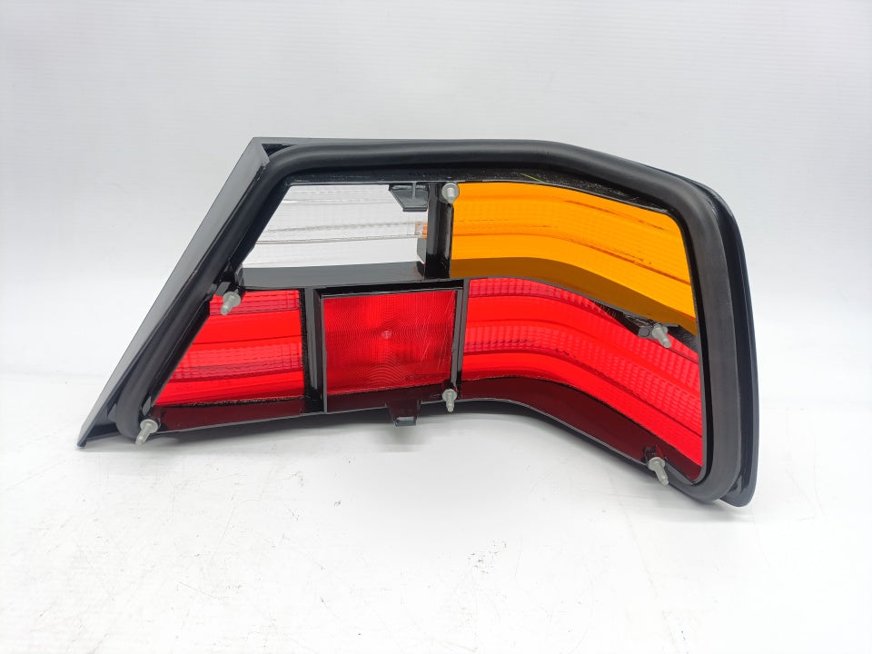 Farolim Esquerdo Apenas Tulipa Mercedes W124 Berlina / Coupe / Cabrio 85-93