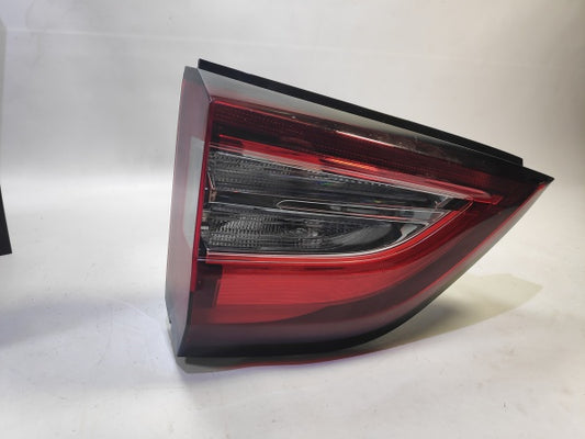 Farolim Esquerdo da Mala Renault Grand Scenic IV 16 -
