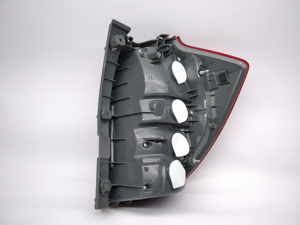 Farolim Esquerdo Kia Ceed Wagon 07-10