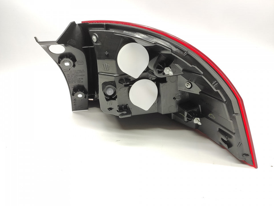 Farolim Esquerdo Kia Rio Hatchback 3 / 5P 12-