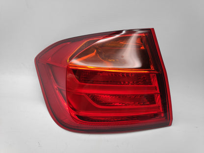 Farolim Esquerdo Led Bmw S-3 F30 4P 11- Exterior