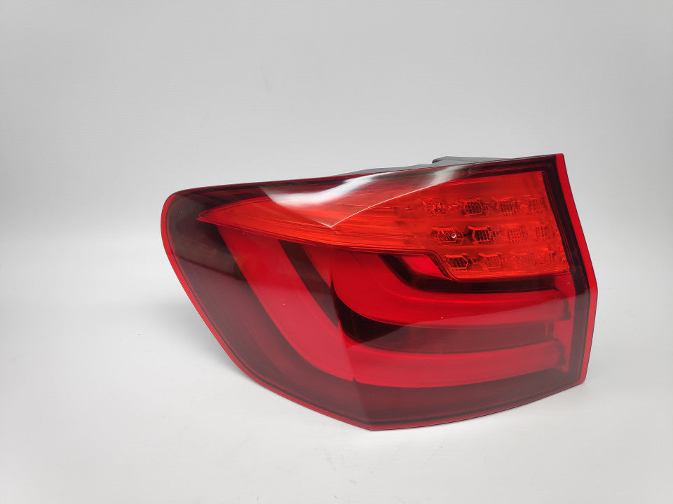 Farolim Esquerdo Led Bmw S-5 F11 Wagon 10-13