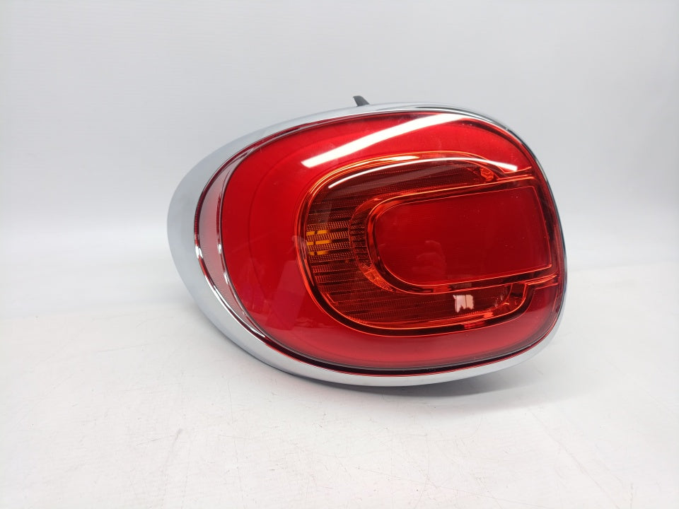 Farolim Esquerdo Led Fiat 500 L 12-
