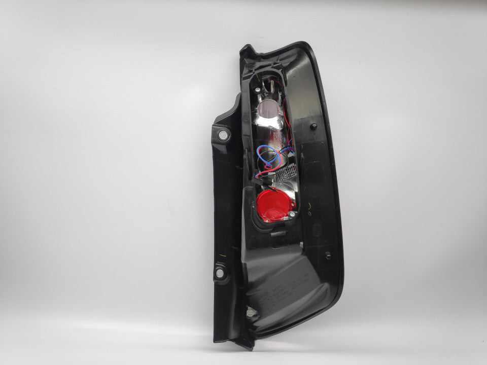 Farolim Esquerdo Led Fiat Punto Evo 09- Quadrado Vermelho