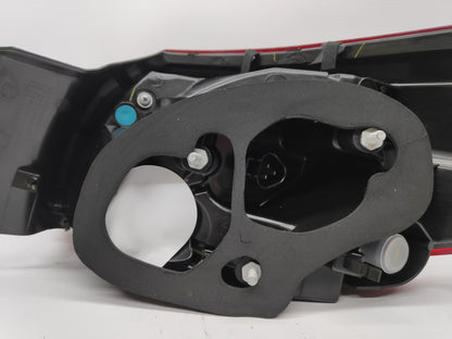 Farolim Esquerdo Led Mazda 6 Wagon 12-