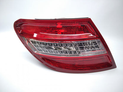 Farolim Esquerdo Led Mercedes W204 C Class Berlina 07-10