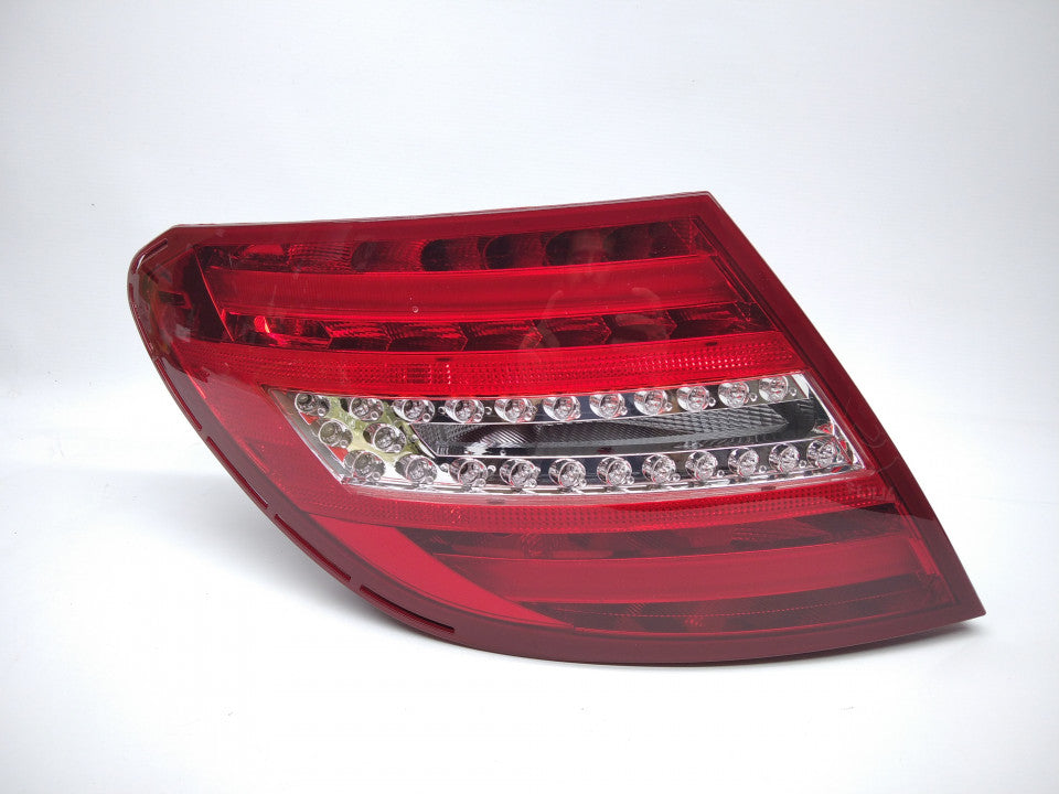 Farolim Esquerdo Led Mercedes W204 C Class Sedan 4P 10-14
