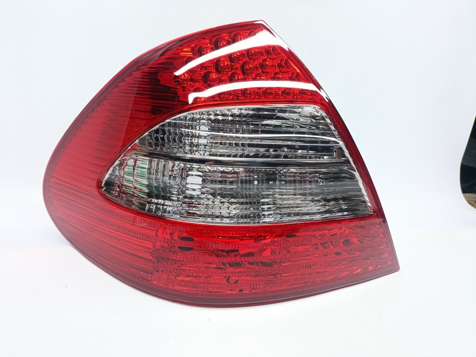 Farolim Esquerdo Led Mercedes W211 E Class Berlina 06-09
