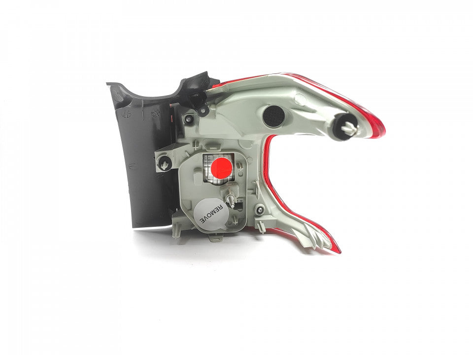 Farolim Esquerdo Led Peugeot 2008 12-15