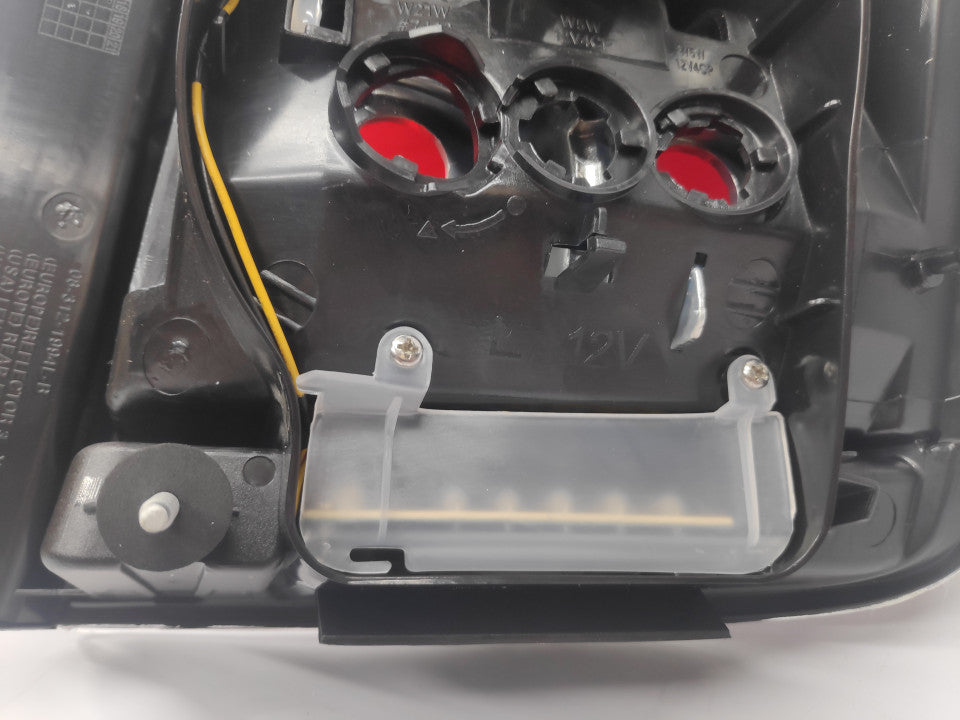 Farolim Esquerdo Led Toyota Prius 03-09