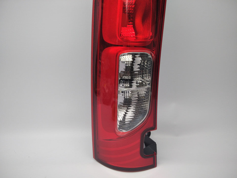 Farolim Esquerdo Mercedes Citan 2P 12-