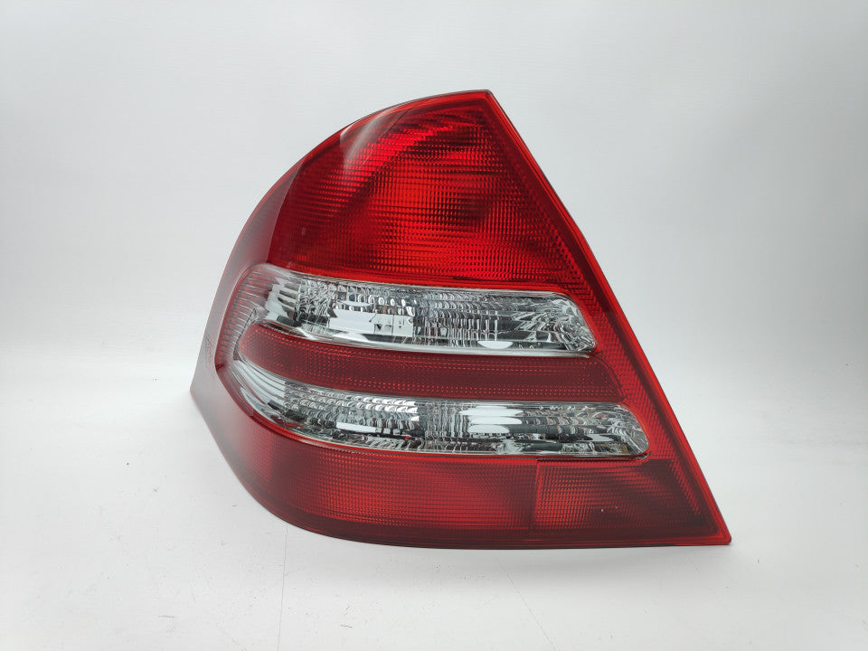 Farolim Esquerdo Mercedes W203 Class C Sedam 00-04