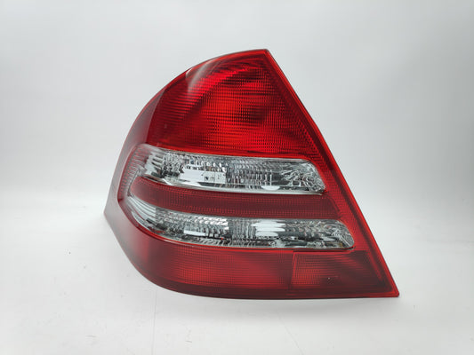 Farolim Esquerdo Mercedes W203 Class C Sedam 00-04