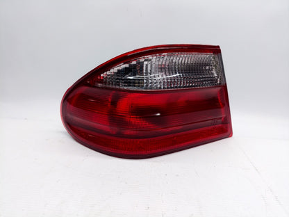 Farolim Esquerdo Mercedes W210 E Class Berlina 99-02