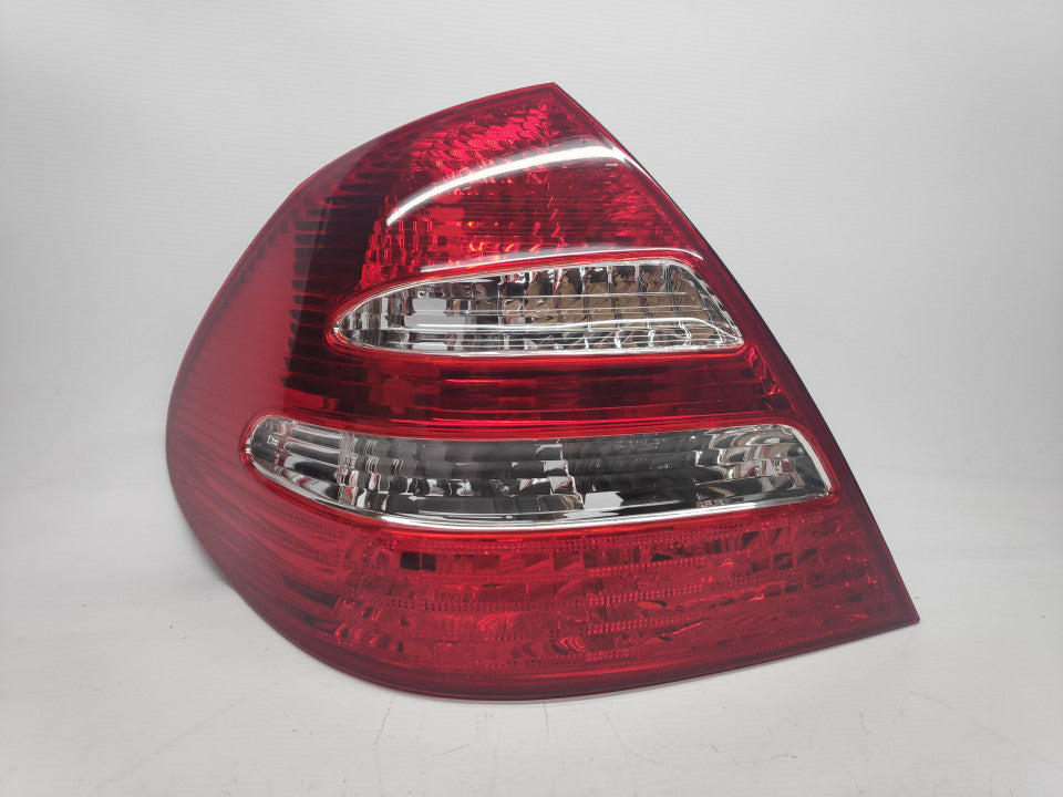 Farolim Esquerdo Mercedes W211 E Class Sedam 02-06