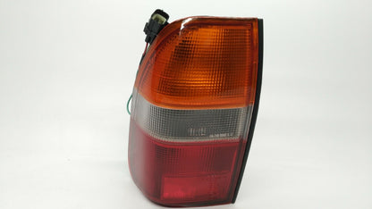 Farolim Esquerdo Mitsubishi L200 K74 96-06 Laranja