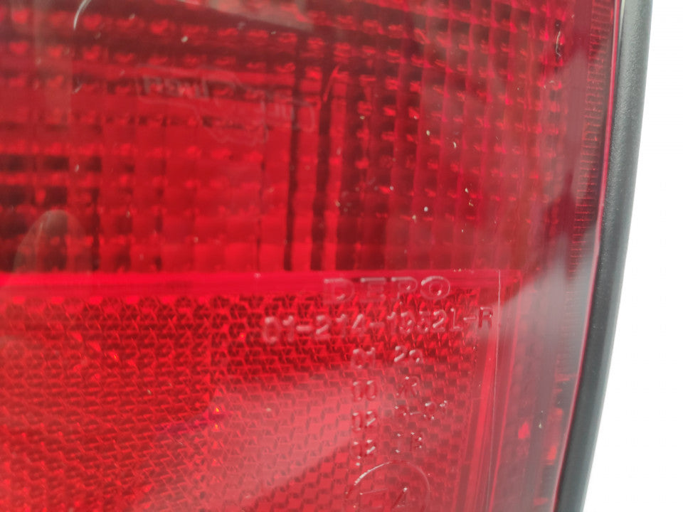 Farolim Esquerdo Mitsubishi L200 K74 96-06 Vermelho