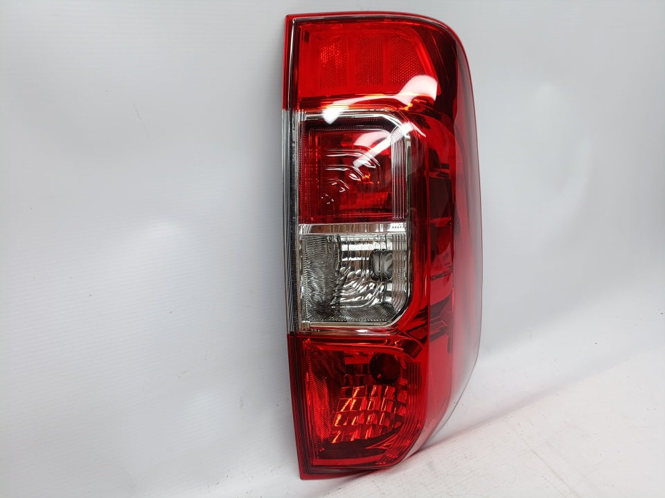 Farolim Esquerdo Nissan Navara Pick-Up D23 14-