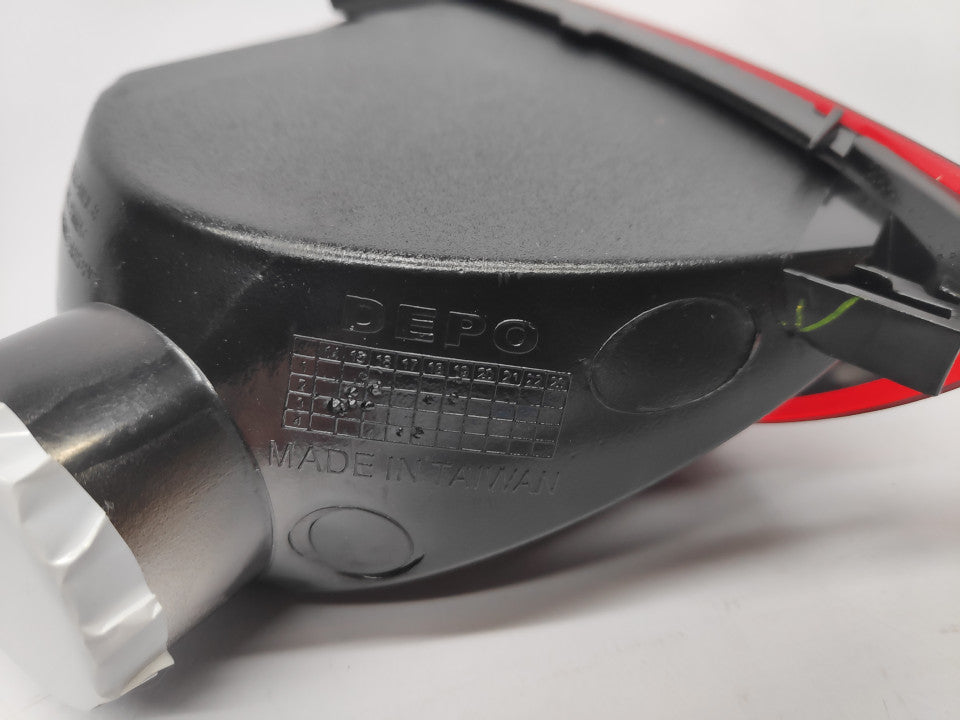 Farolim Esquerdo Para-Choques Tras Renault Clio III 09-12