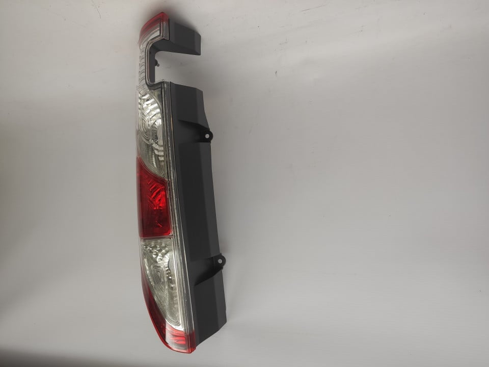 Farolim Esquerdo Renault Kangoo IV 2P 13-21