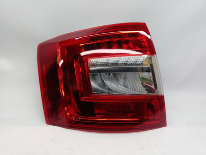 Farolim Esquerdo Skoda Octavia Combi 17-20 Led