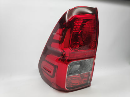 Farolim Esquerdo Toyota Hilux 15-