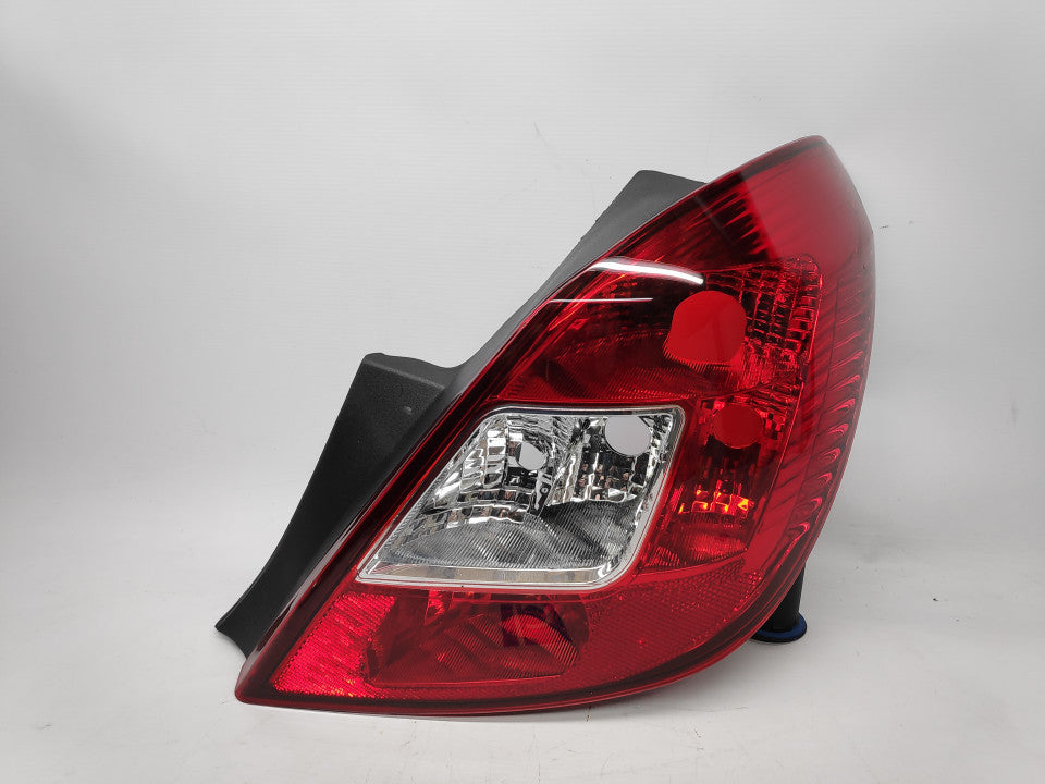 Farolim Opel Corsa D 5P Direito 06-11