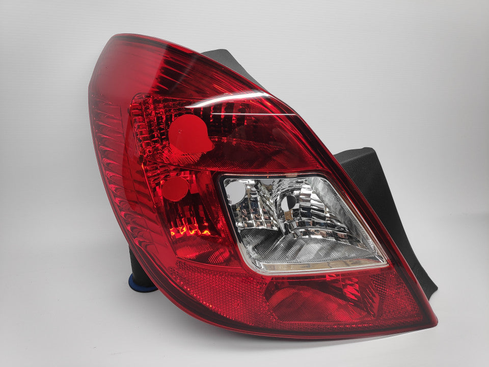 Farolim Opel Corsa D 5P Esquerdo 06-11