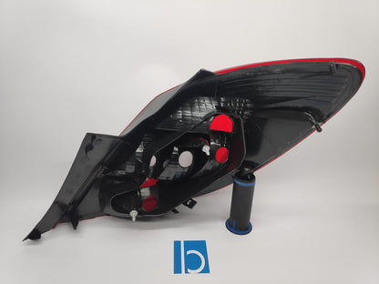 Farolim Opel Corsa D 5P Esquerdo 06-11