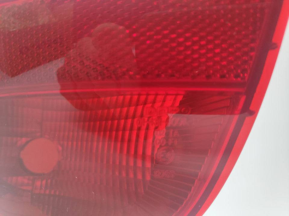 Farolim Para-Choques Tras Esquerdo Ford Focus I 3 / 5P 98-08