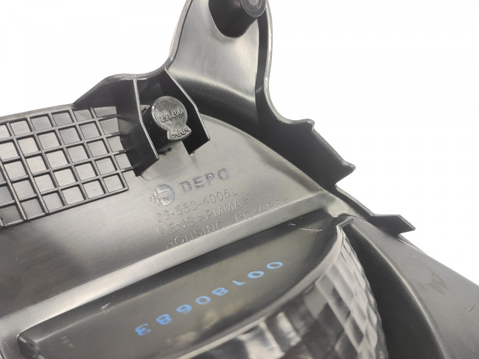 Farolim Refletor Tras Esquerdo Peugeot 2008 12-