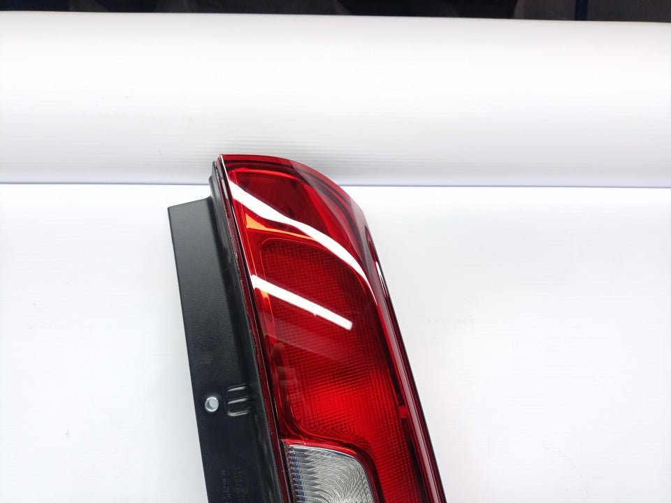 Farolim Tras Direito Fiat Doblo 1P 15-