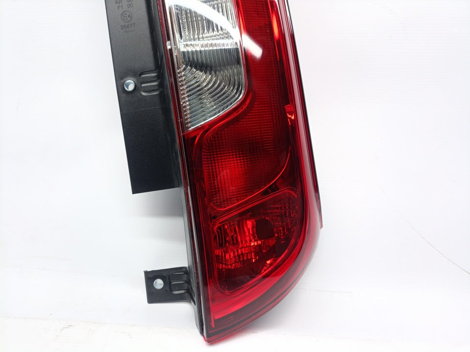 Farolim Tras Direito Fiat Doblo 1P 15-