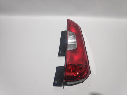 Farolim Tras Direito Fiat Doblo 2P 15-