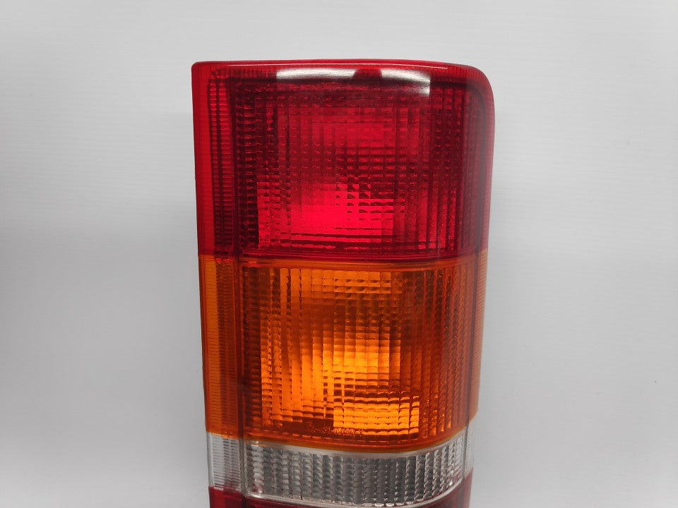 Farolim Tras Direito Ford Transit / Courier 85-02