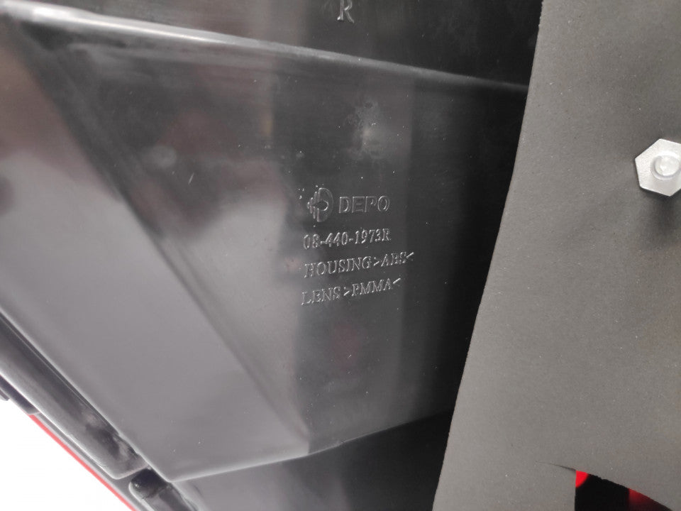 Farolim Tras Direito Mercedes X204 Glk 08-12