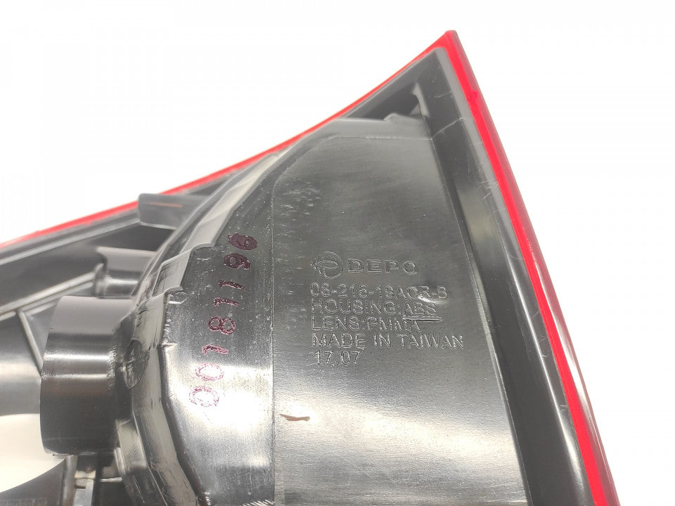 Farolim Tras Direito Nissan Pick-UP D23 14- Type ST