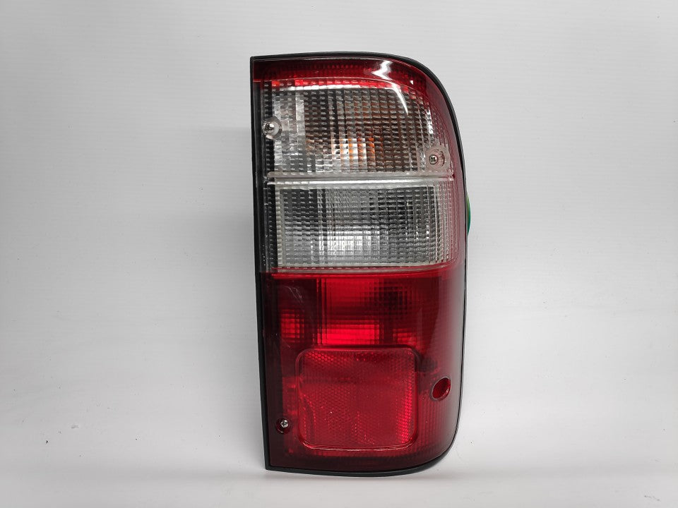 Farolim Tras Direito Toyota Hilux 98-04