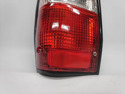 Farolim Tras Esquerdo Mitsubishi L200 Pick-Up D50 86-96