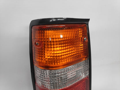 Farolim Tras Esquerdo Mitsubishi L200 Pick-Up D50 86-96