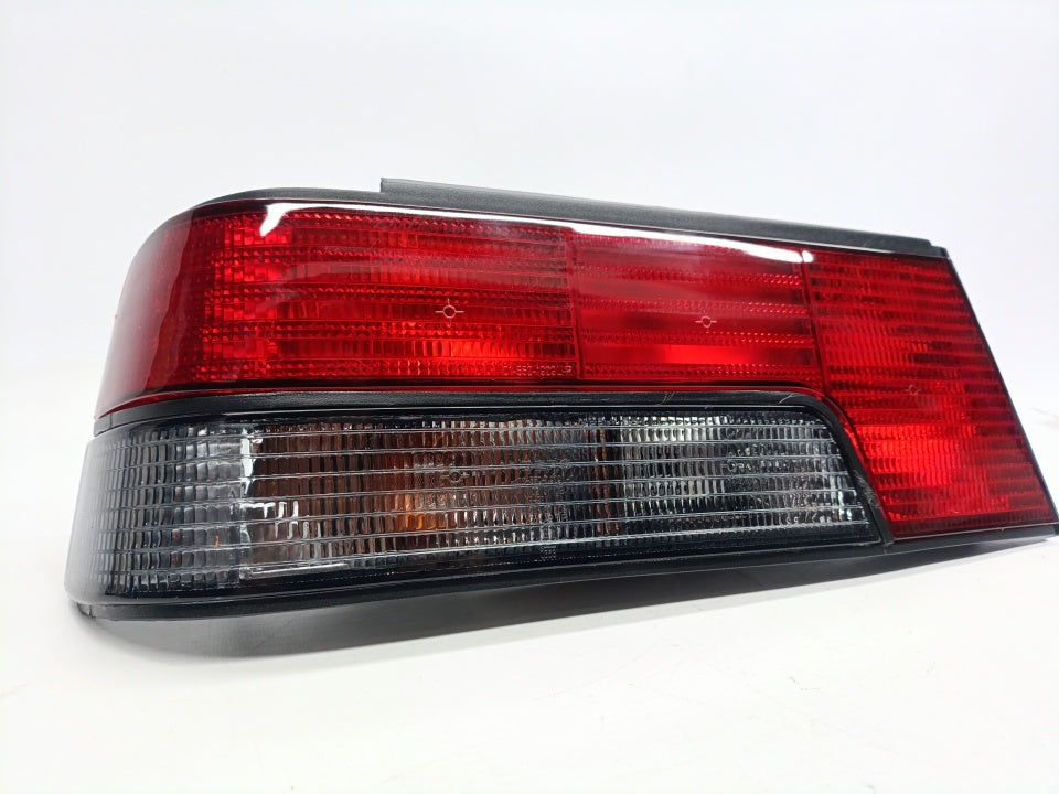 Farolim Tras Esquerdo Peugeot 405 87-96