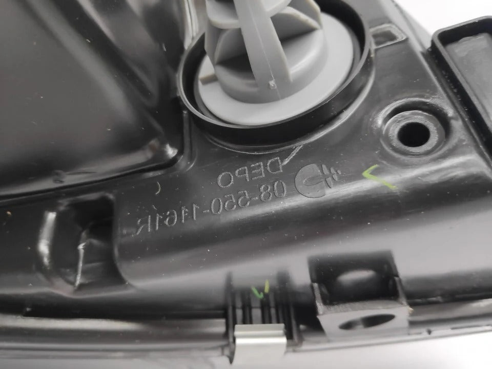 Farol Direito Peugeot 308 13-