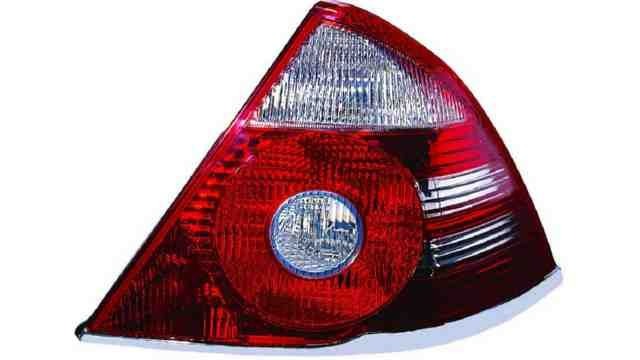 Farolim Direito Ford Mondeo III 4 / 5P 05-07