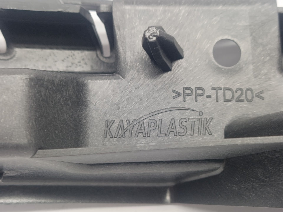 Guia Plastica Para Choques Frente Direita Renault Master III Opel Movano III 2010 a 2019