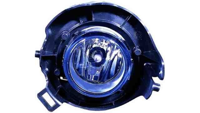 Farol Nevoeiro Direito Nissan Navara Pick-Up 05-08