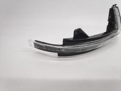 Pisca de Espelho Direito Audi A3 3P 2012