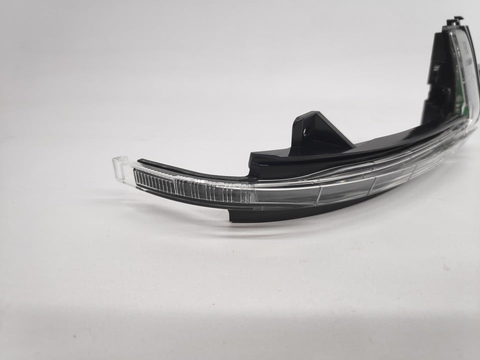Pisca de Espelho Direito Audi A3 3P 2012